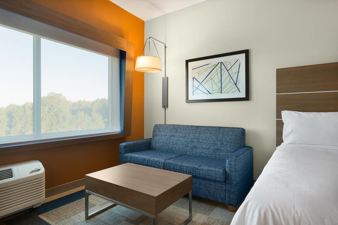 Holiday Inn Express & Suites - Fayetteville South By Ihg Zewnętrze zdjęcie